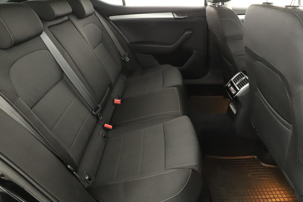 2016 Škoda SUPERB - 10