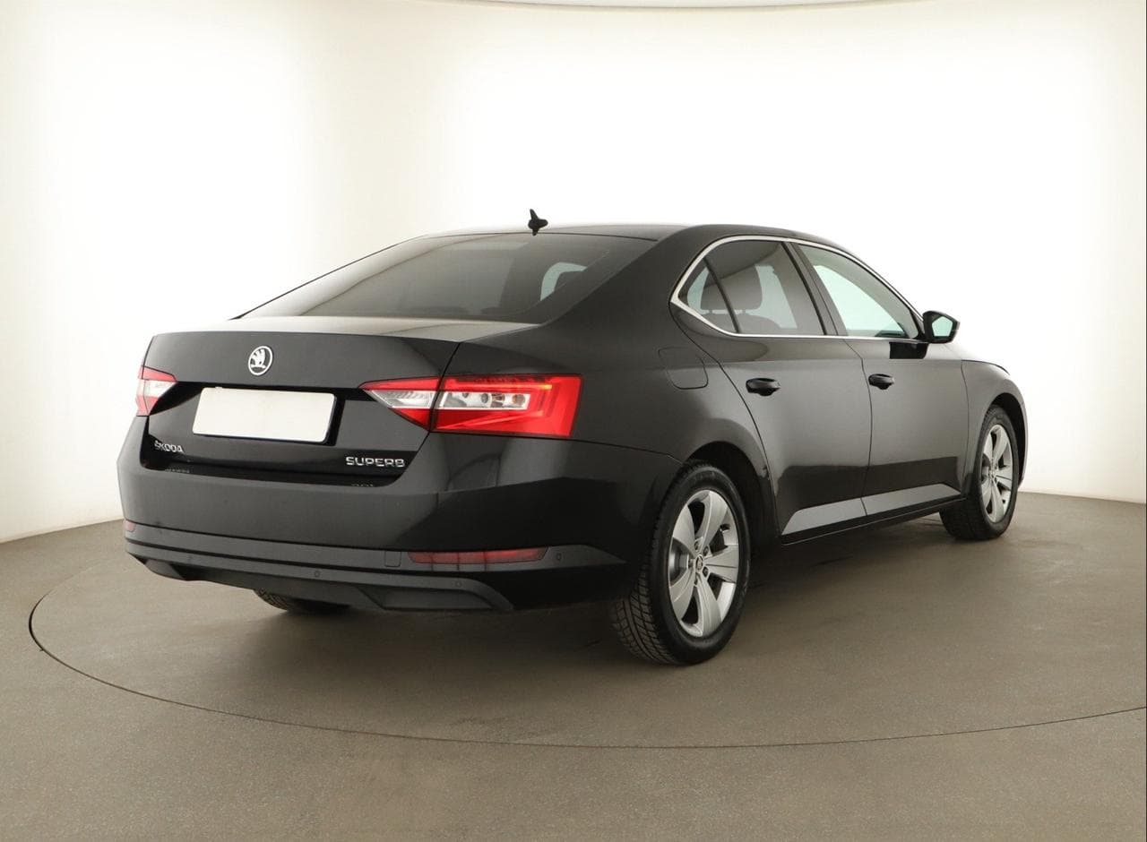 2016 Škoda SUPERB - 7