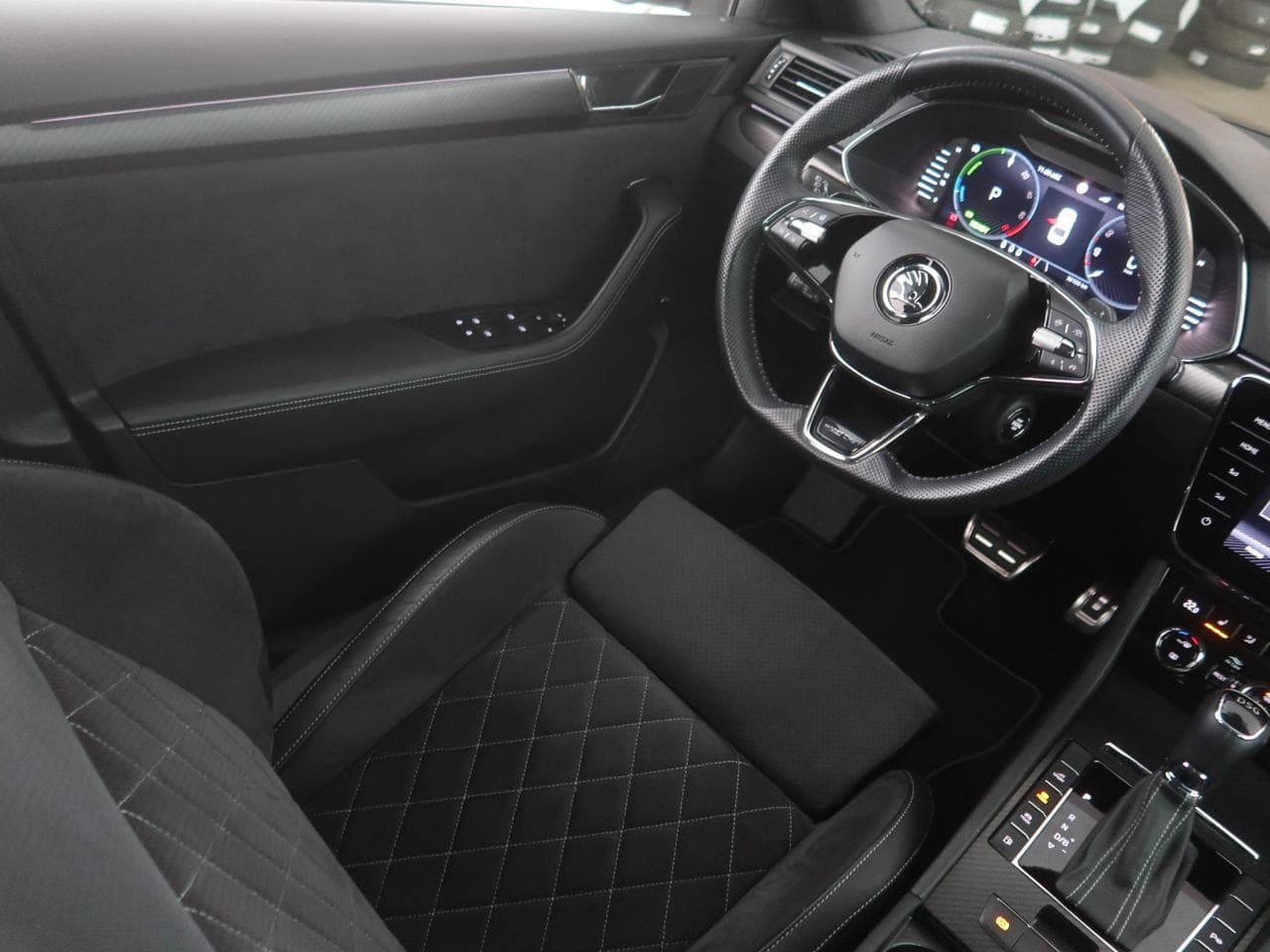 2021 Škoda Superb - 9