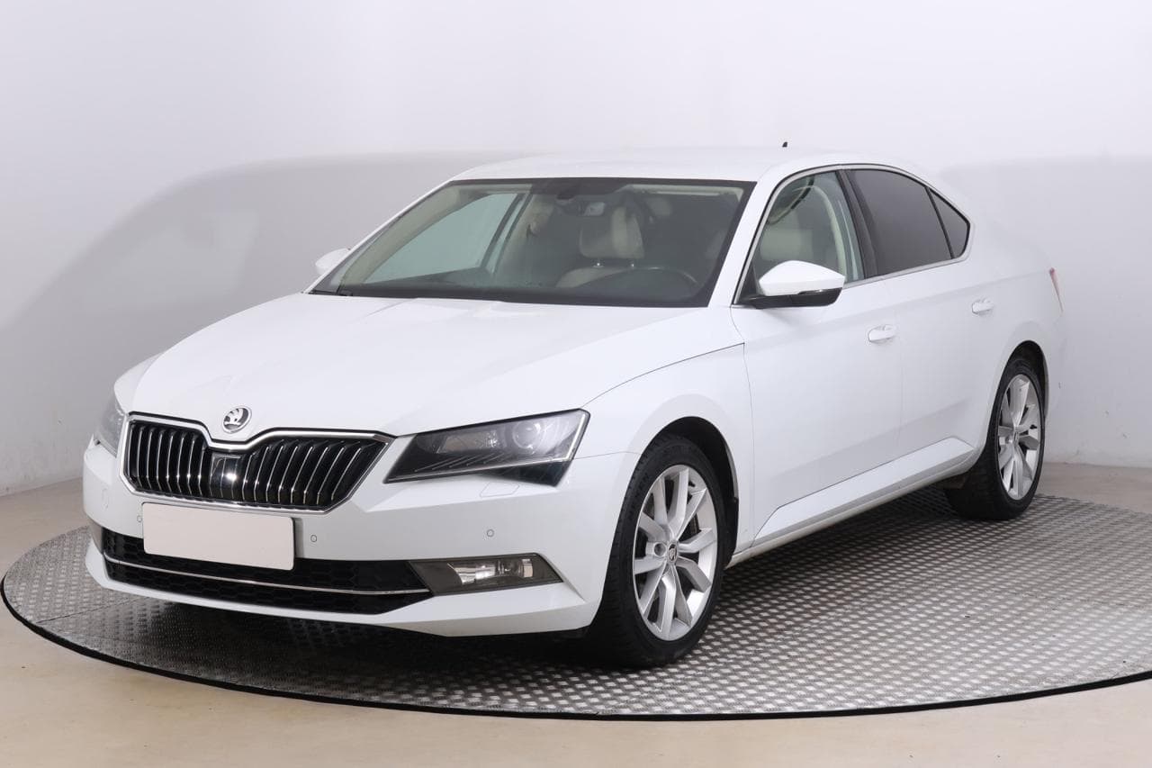 2019 Škoda SUPERB - 3