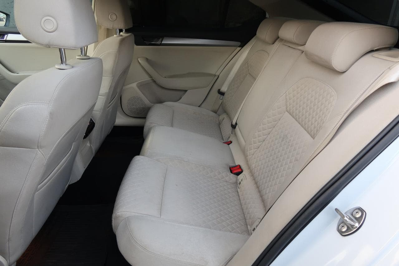 2019 Škoda SUPERB - 15