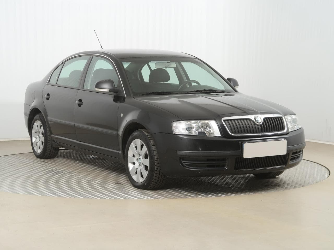 Škoda Superb 1.9 TDI 85kW sedan