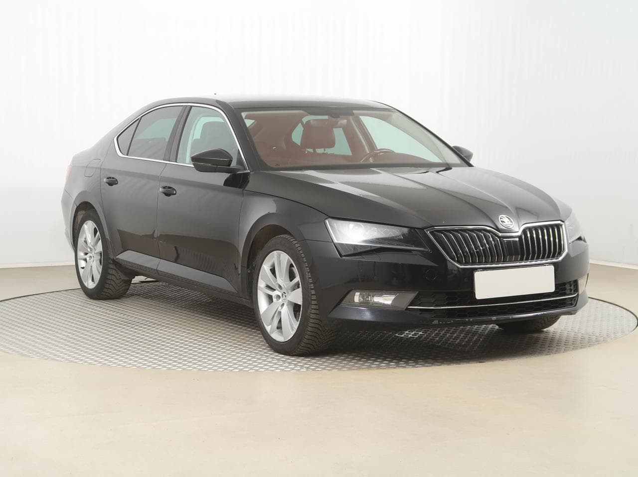 Škoda Superb 2.0 TDI 140kW sedan