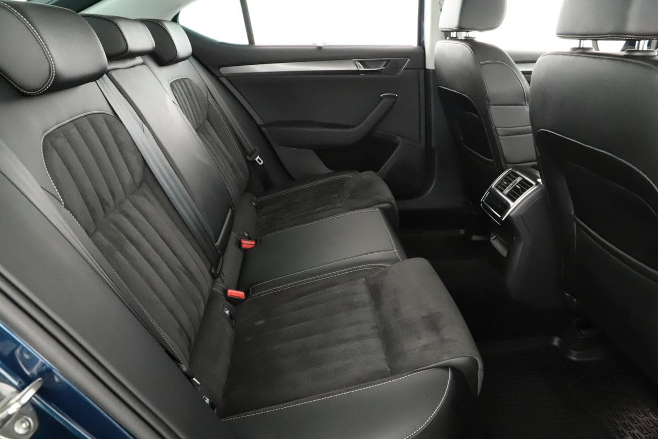 2021 Škoda SUPERB - 11