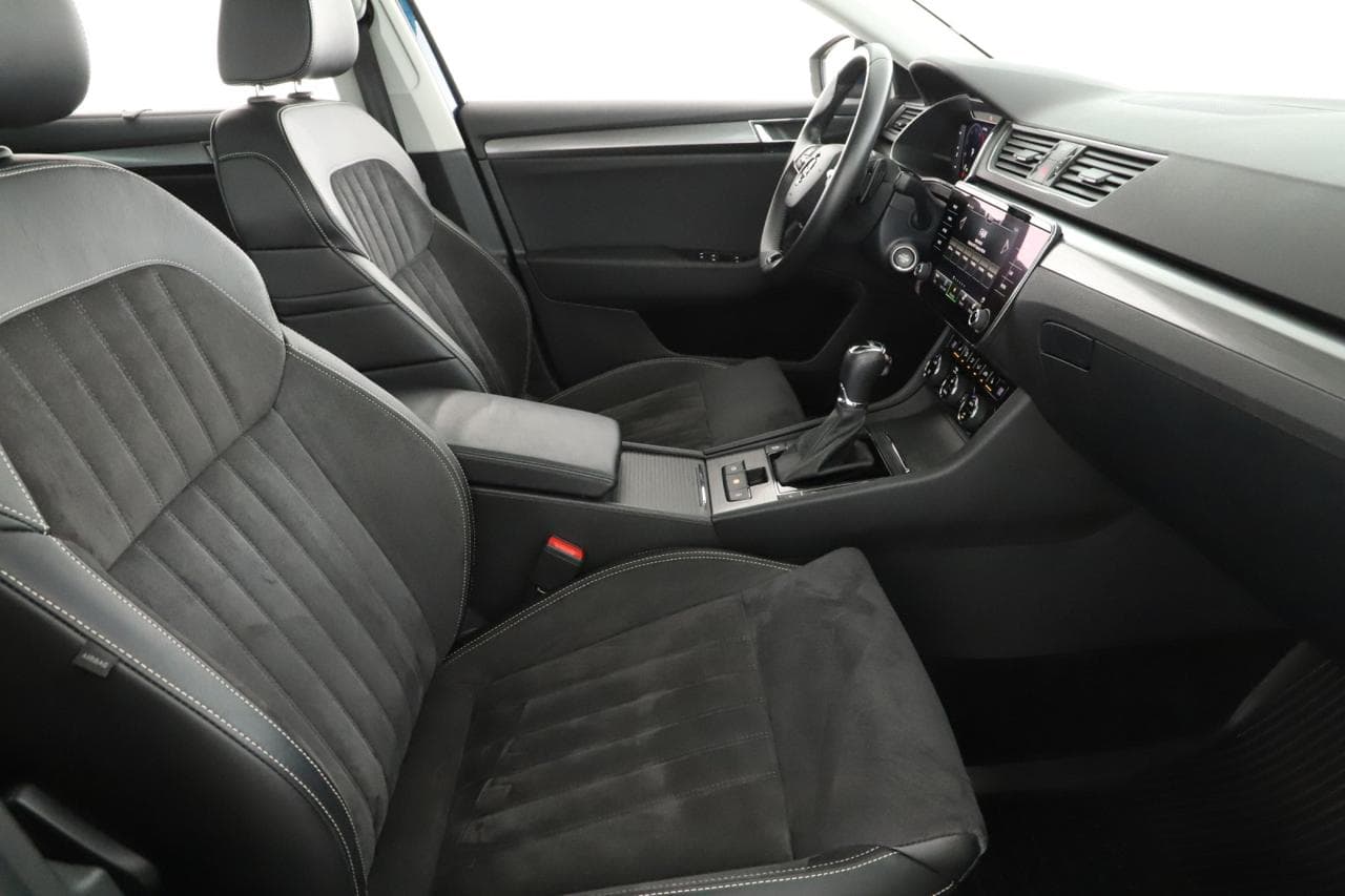 2021 Škoda SUPERB - 10