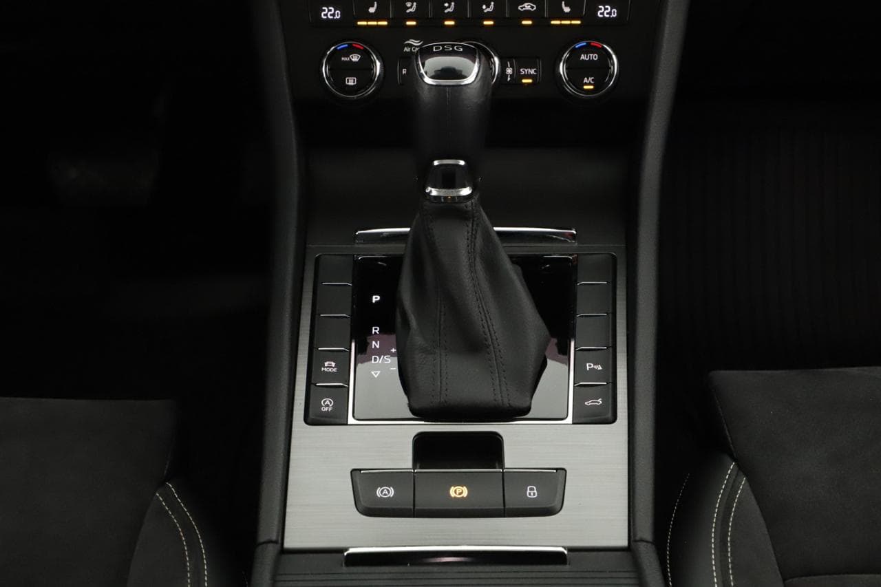 2021 Škoda SUPERB - 19