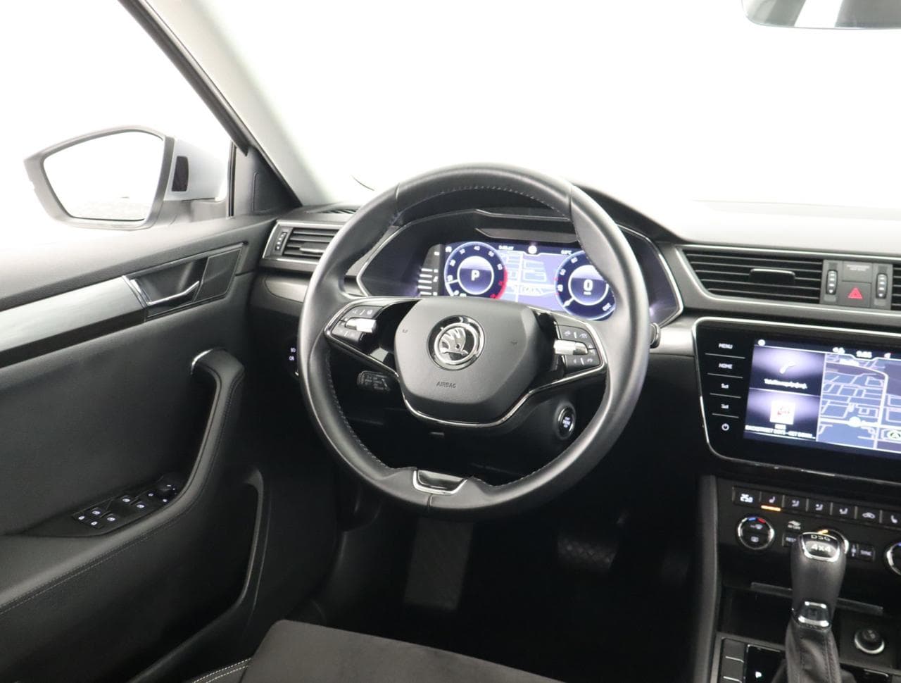 2020 Škoda SUPERB - 9