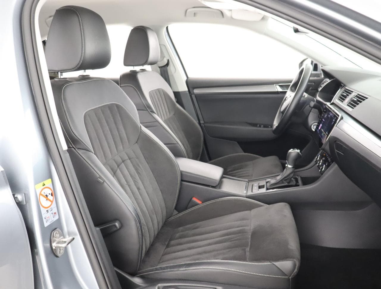2020 Škoda SUPERB - 12
