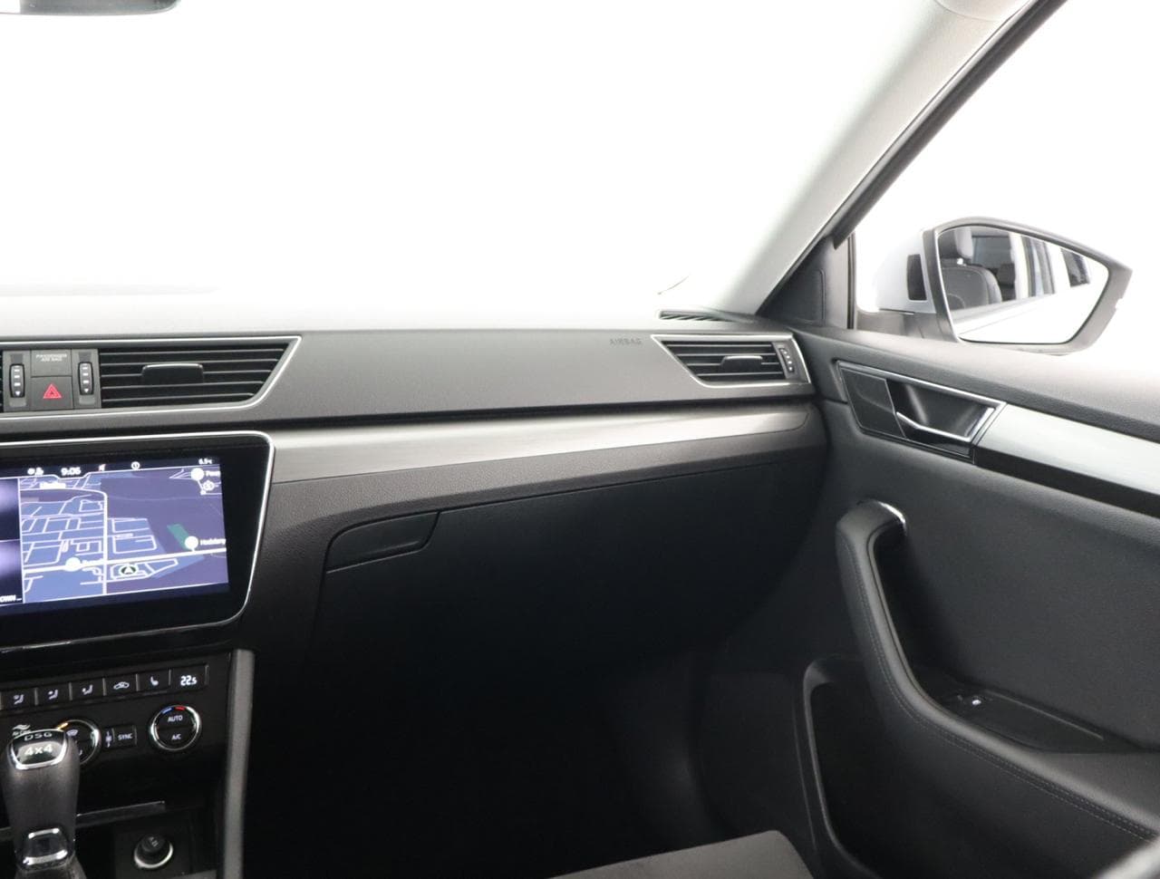 2020 Škoda SUPERB - 11