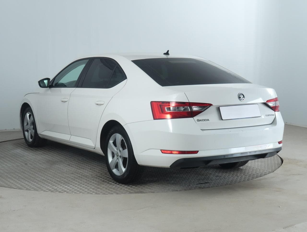 2015 Škoda SUPERB - 5