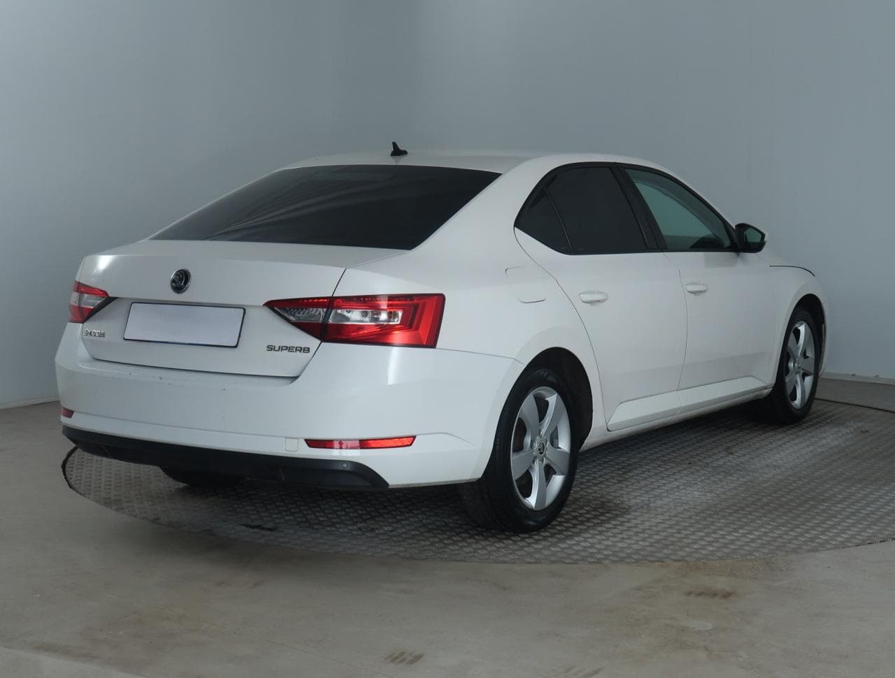 2015 Škoda SUPERB - 7