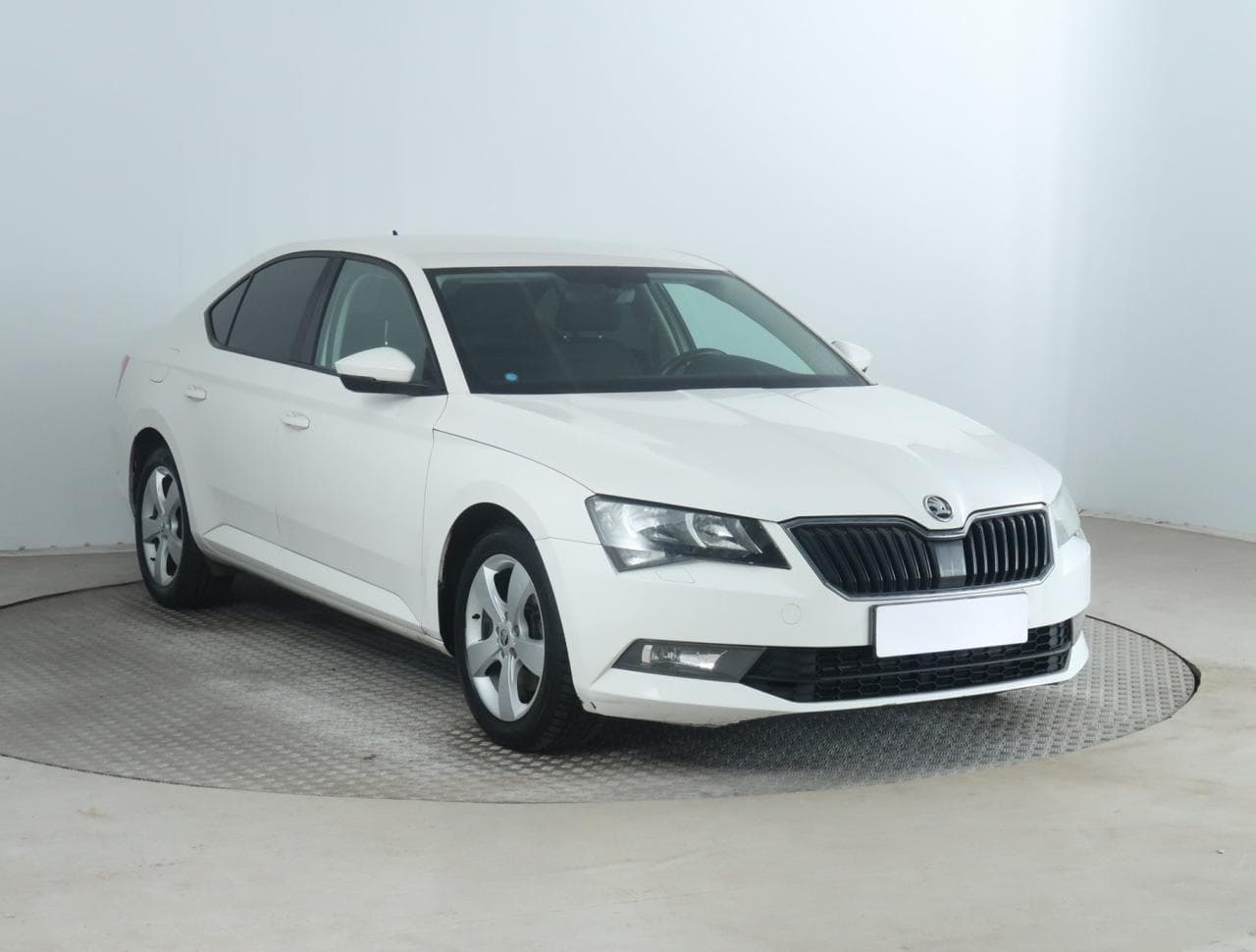 Škoda Superb 2.0 TDI 110kW sedan