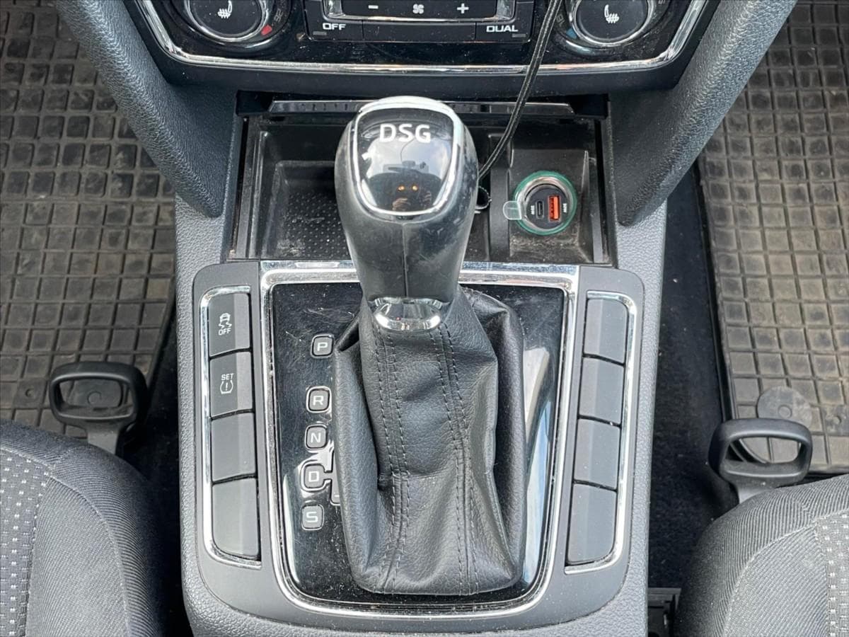 2013 Škoda SUPERB - 8