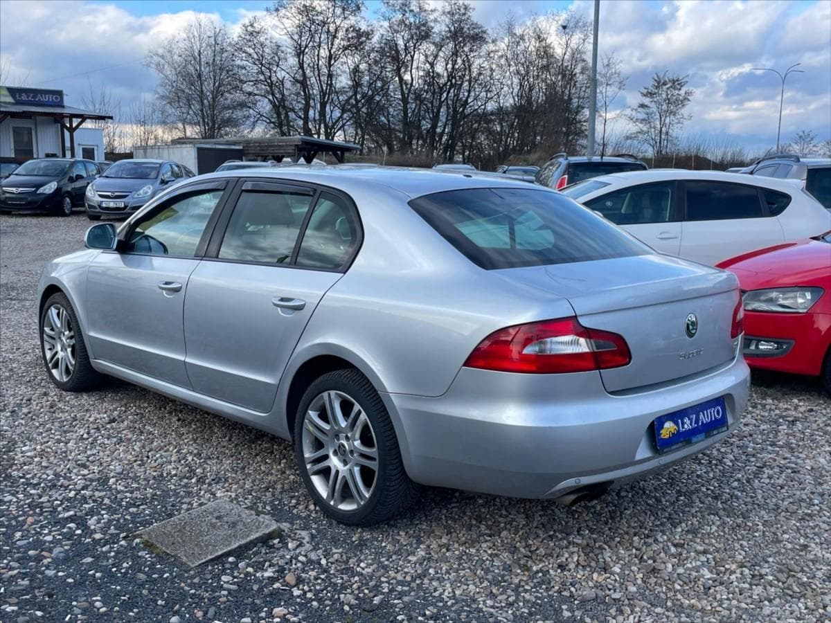 2013 Škoda SUPERB - 4
