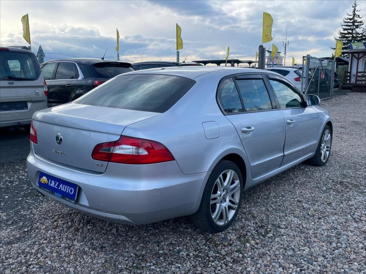 2013 Škoda SUPERB - 6