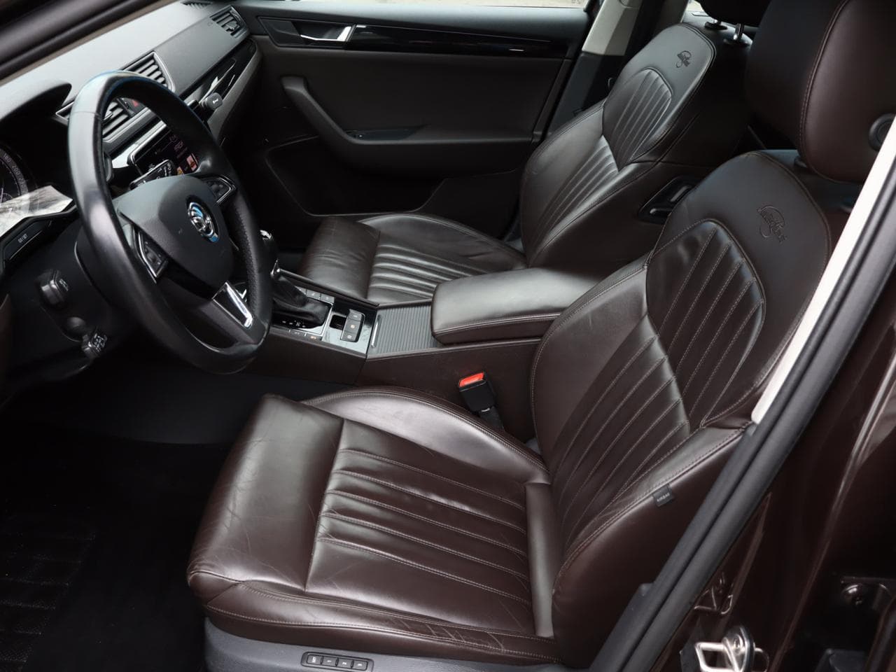 2017 Škoda SUPERB - 14