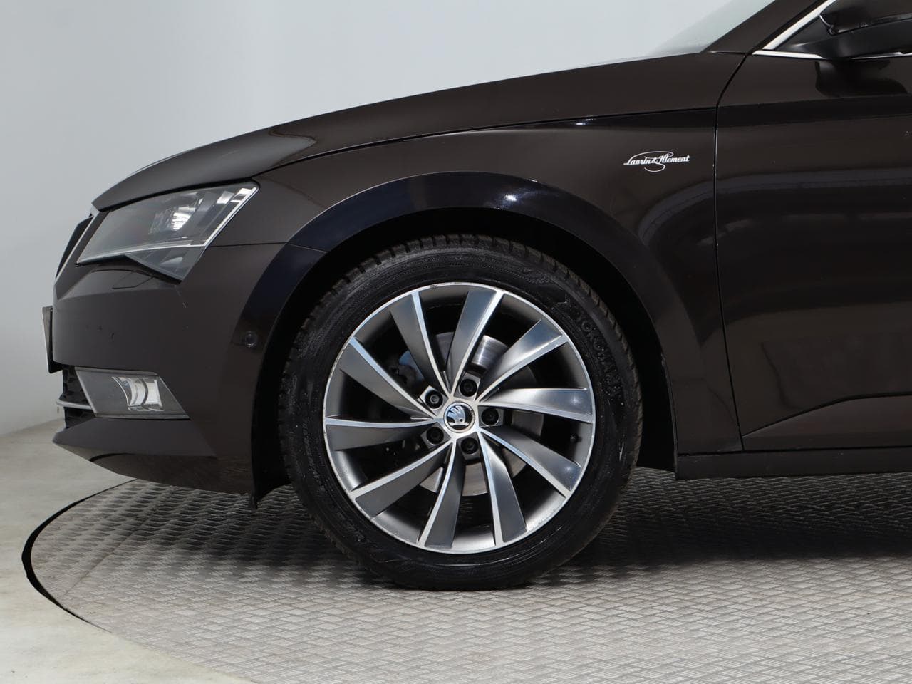 2017 Škoda SUPERB - 19