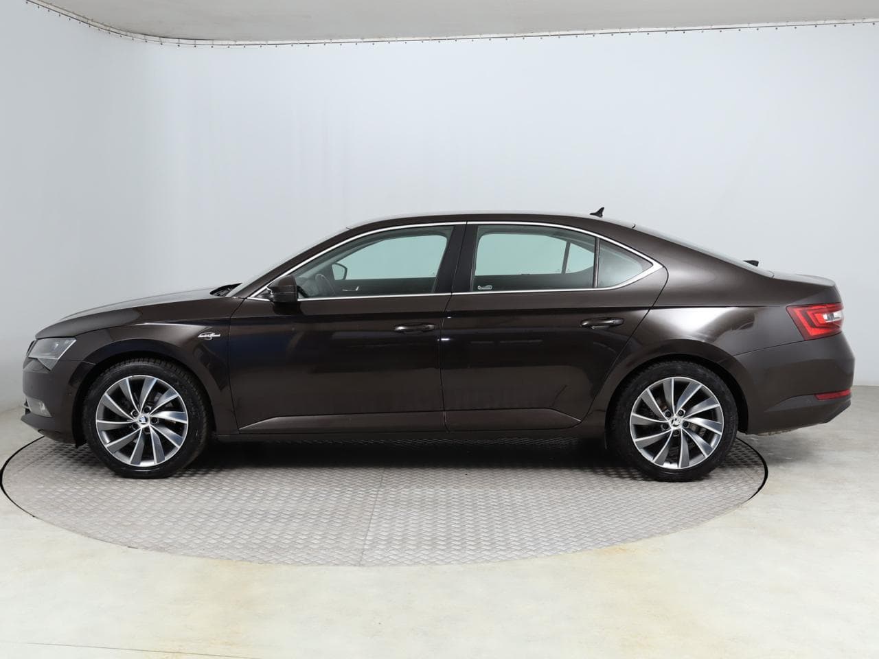 2017 Škoda SUPERB - 4