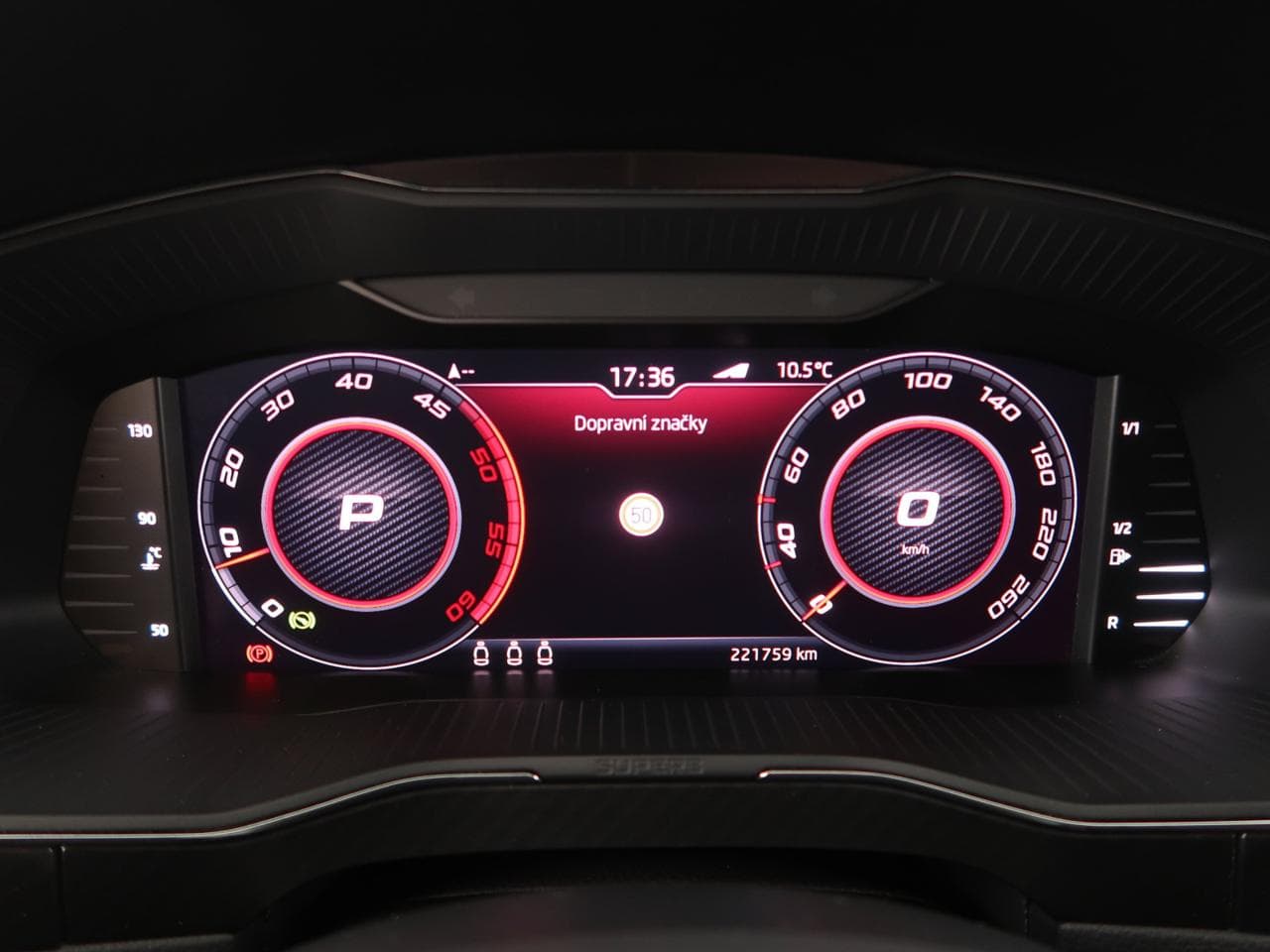 2020 Škoda SUPERB - 17