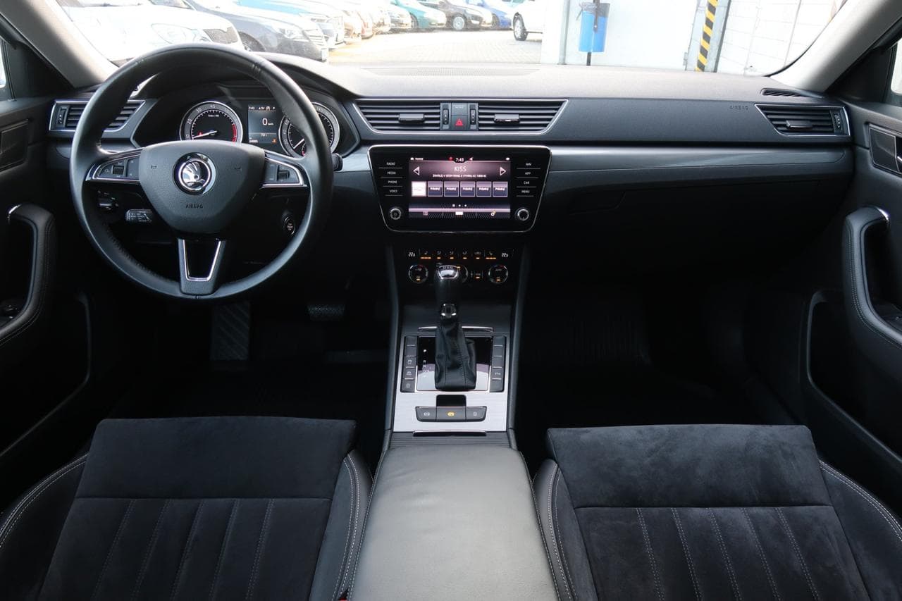2019 Škoda SUPERB - 10