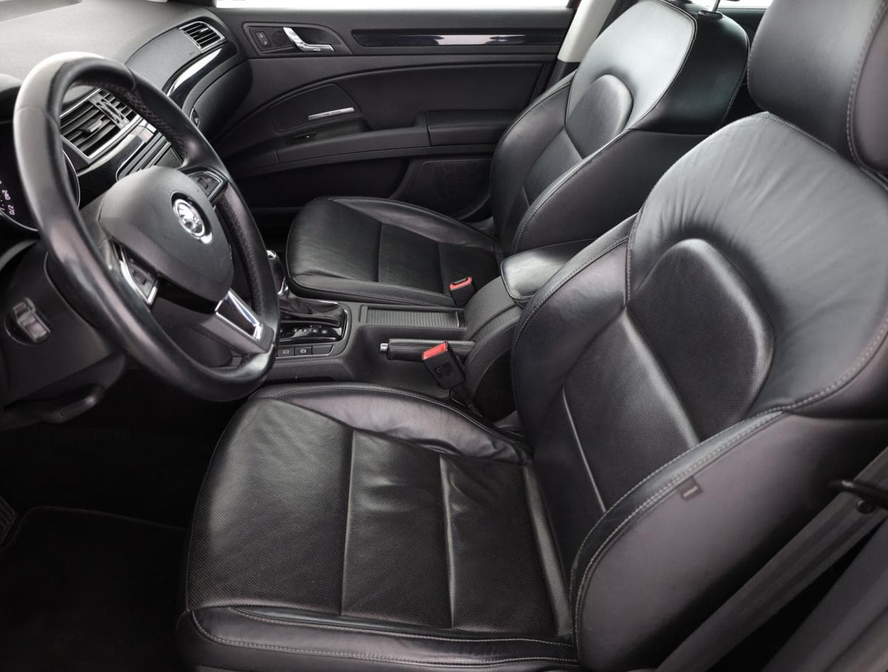 2013 Škoda SUPERB - 13