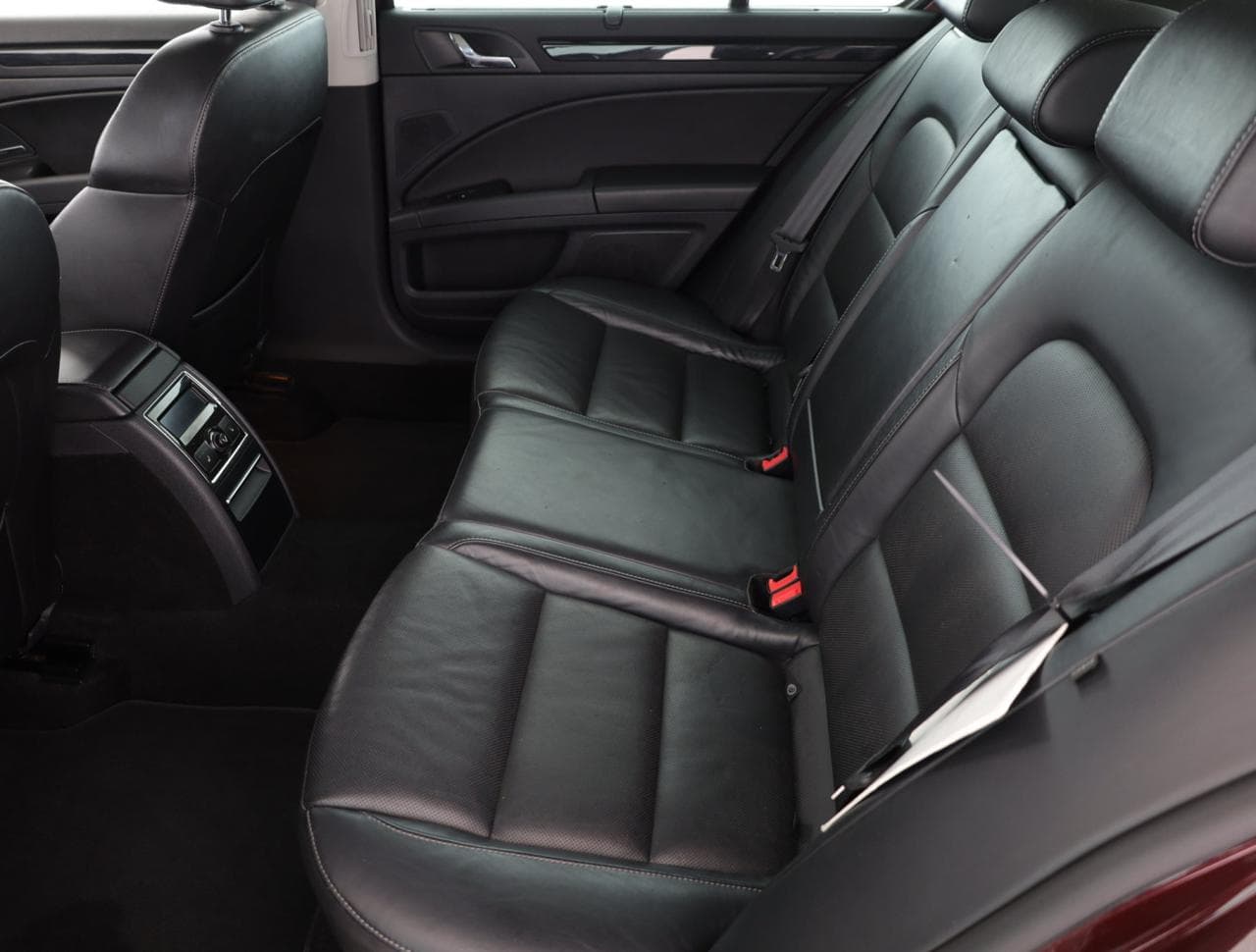 2013 Škoda SUPERB - 12