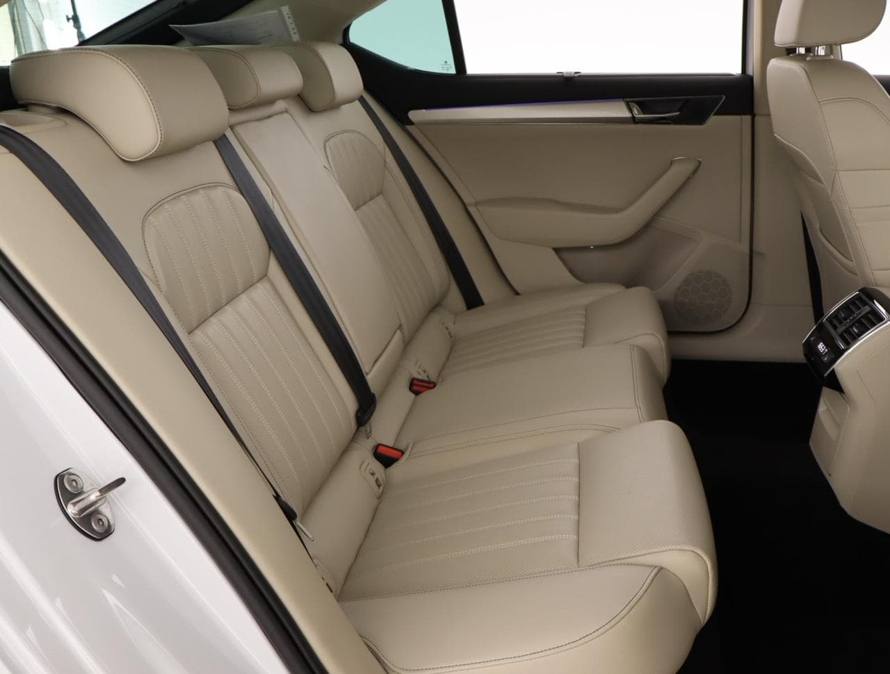 2023 Škoda SUPERB - 13