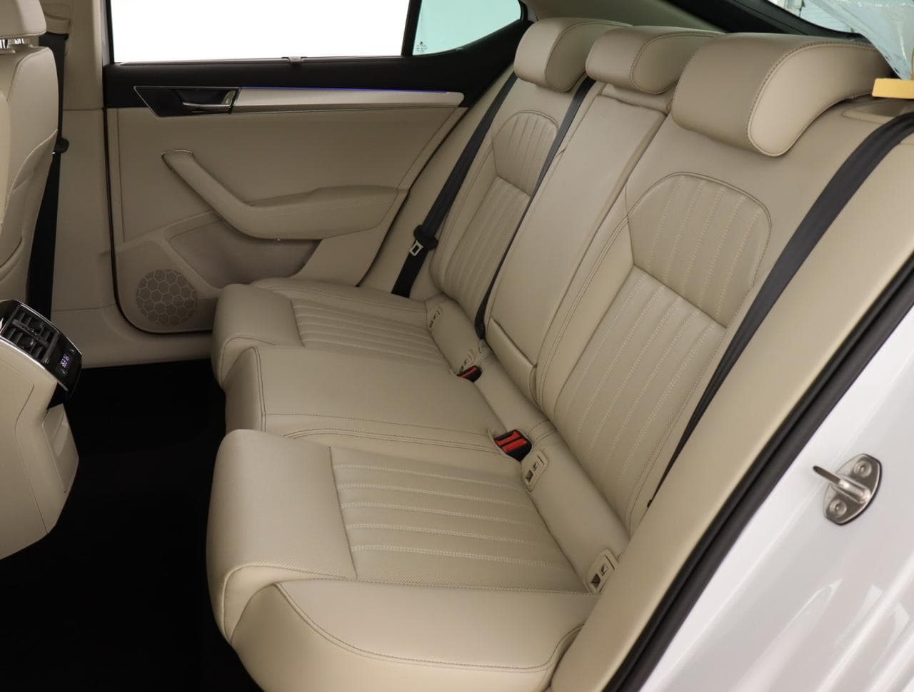 2023 Škoda SUPERB - 15