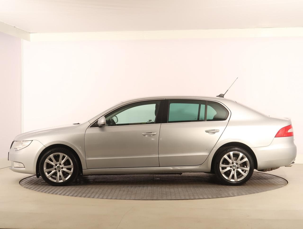2008 Škoda SUPERB - 4