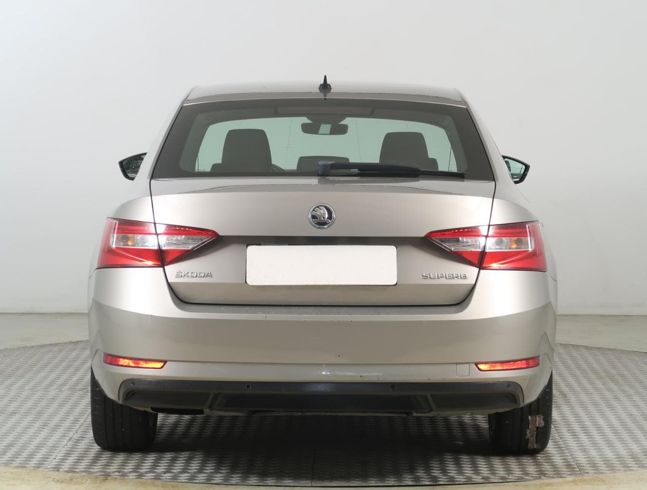 2015 Škoda SUPERB - 6