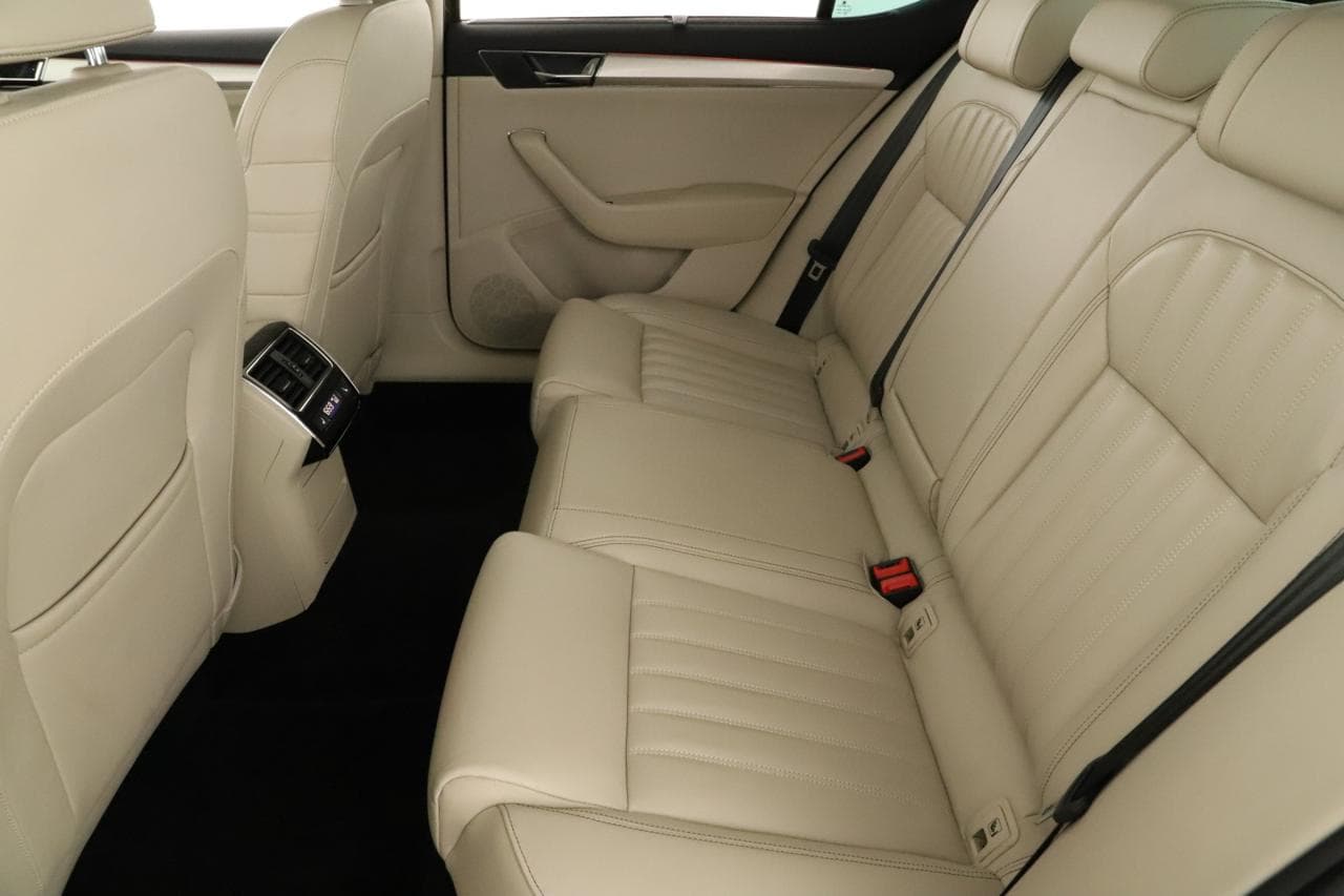 2022 Škoda SUPERB - 12