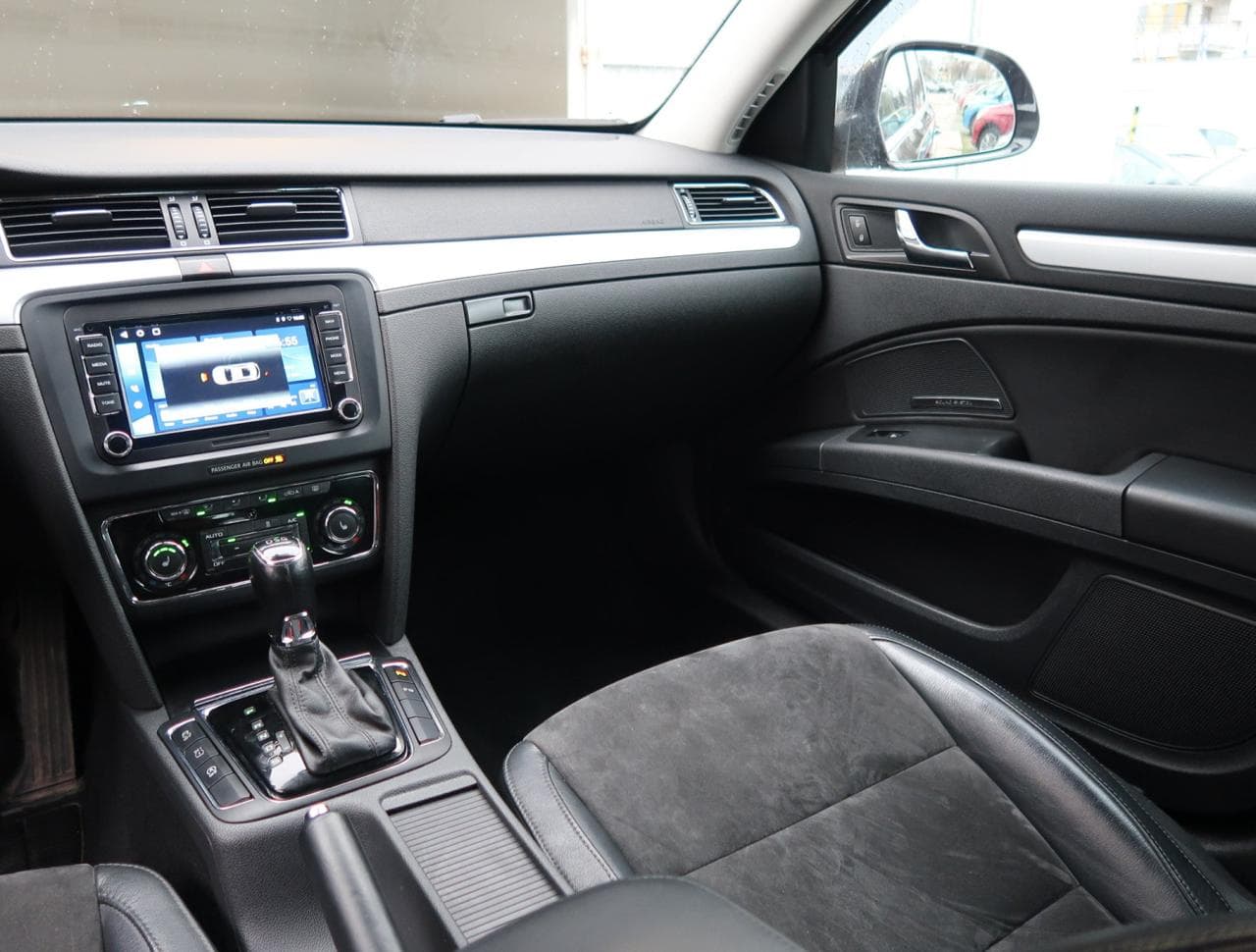 2014 Škoda SUPERB - 11