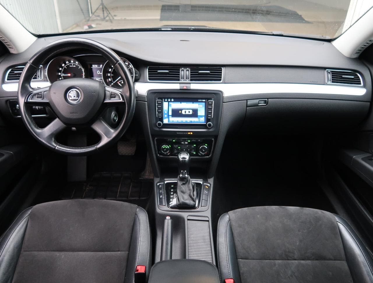 2014 Škoda SUPERB - 10