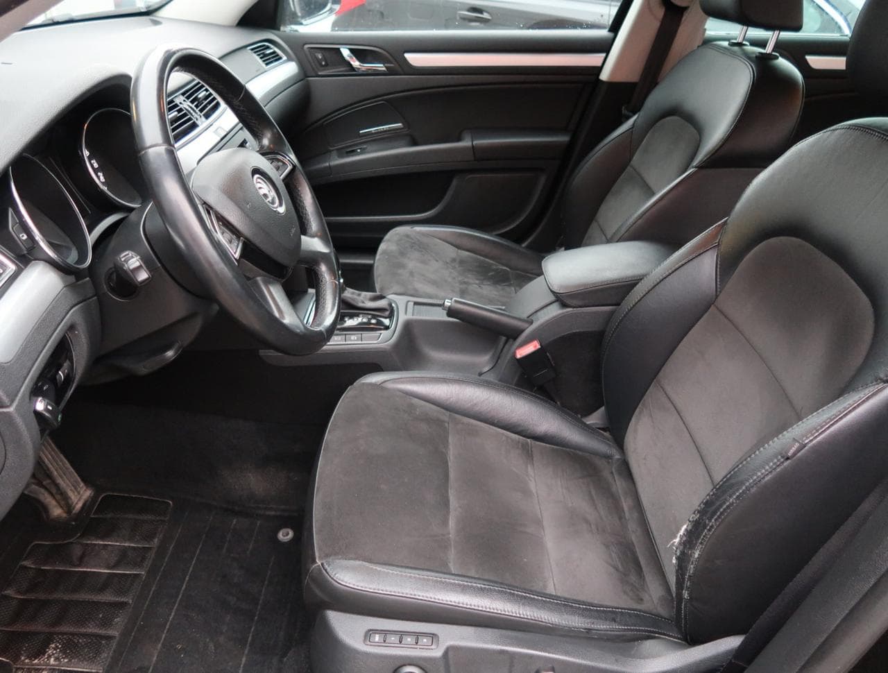 2014 Škoda SUPERB - 16