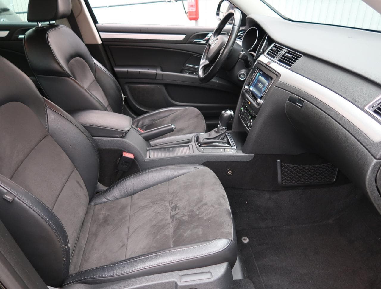2014 Škoda SUPERB - 12