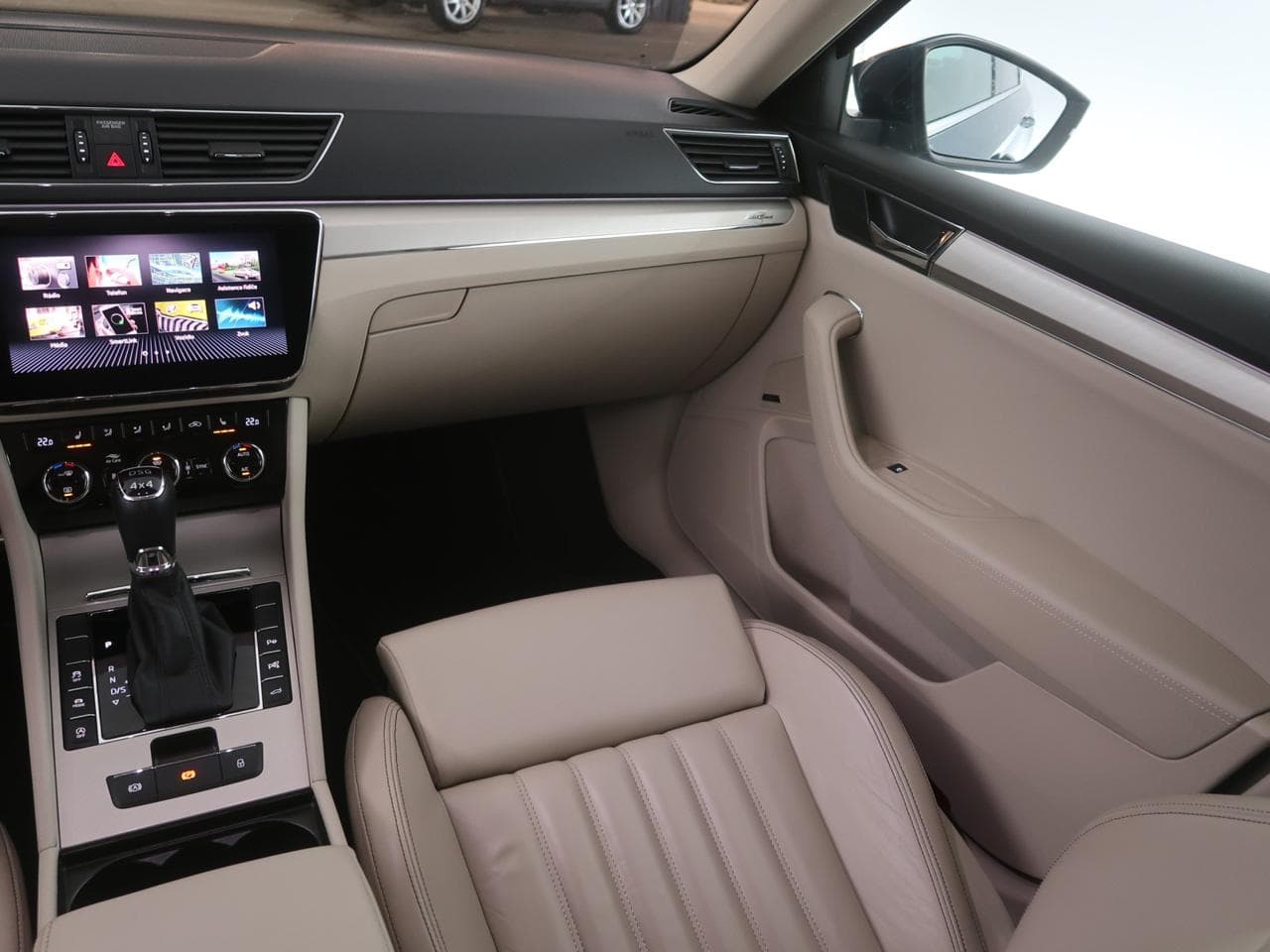2021 Škoda SUPERB - 11