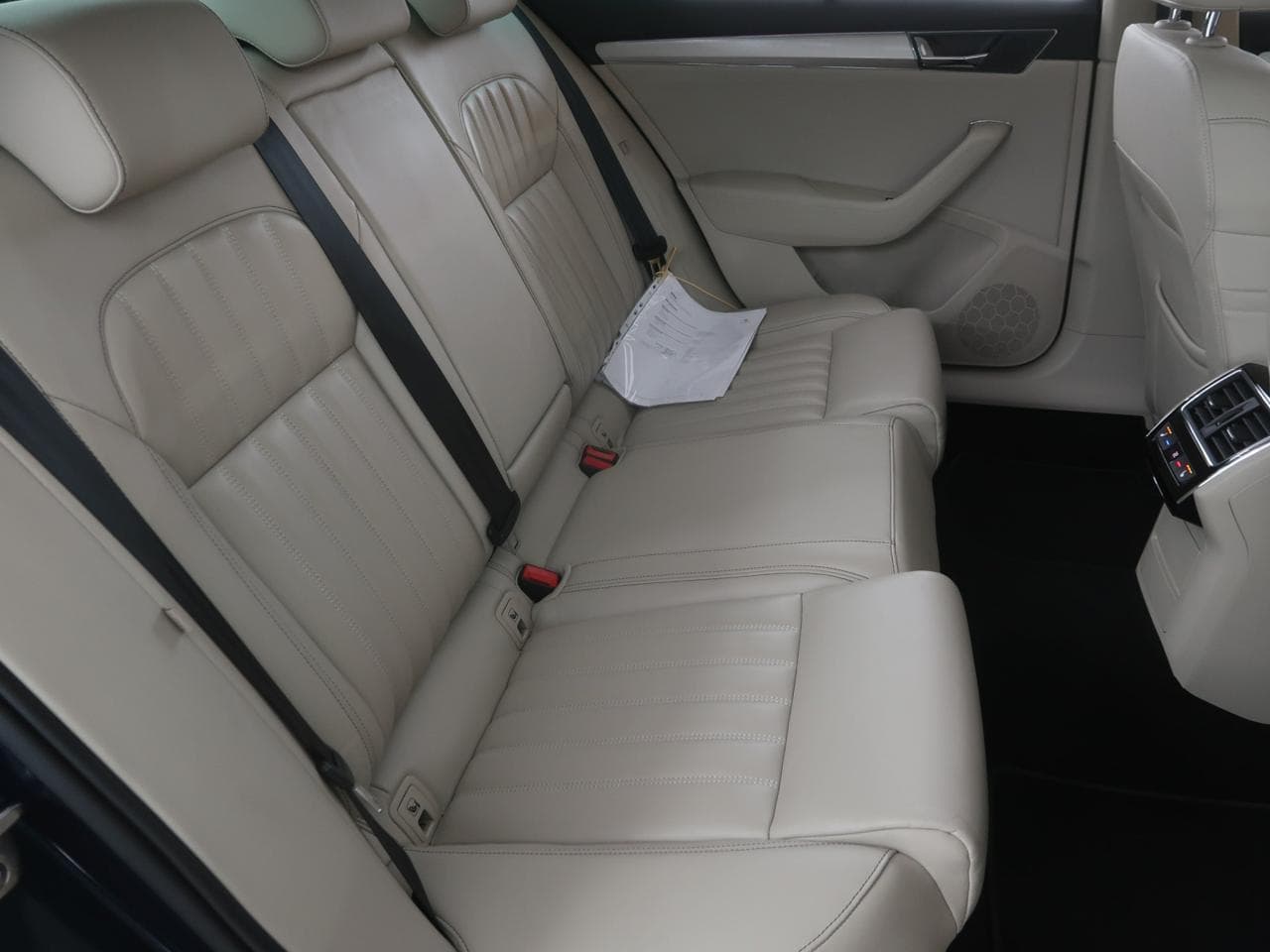 2021 Škoda SUPERB - 13