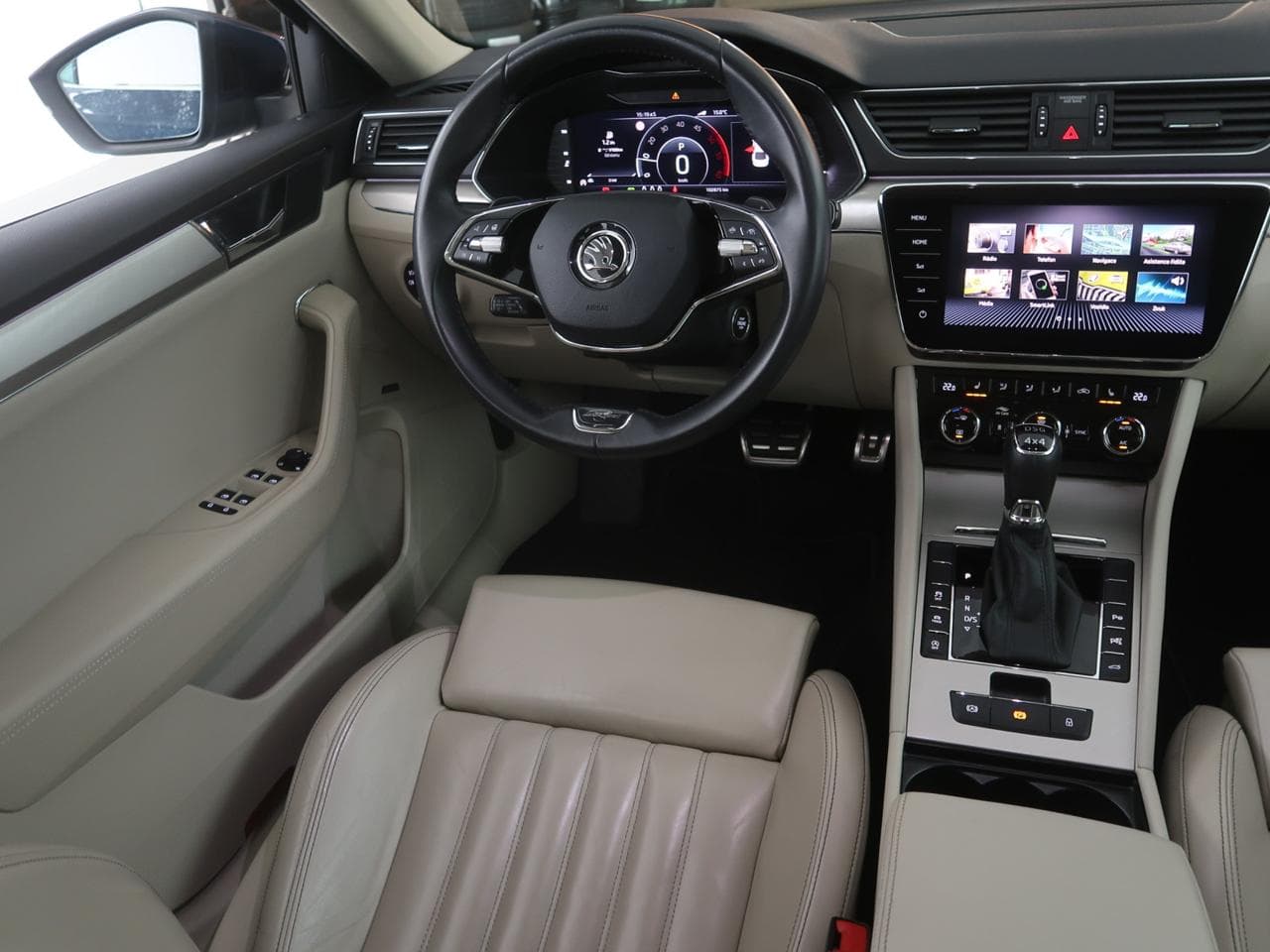 2021 Škoda SUPERB - 9