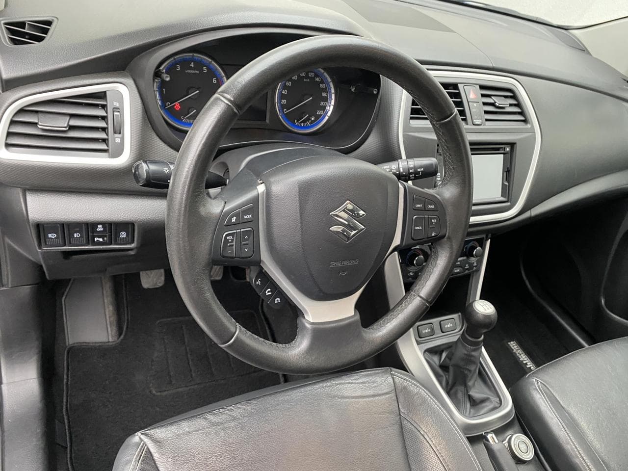 2014 Suzuki S-CROSS - 13