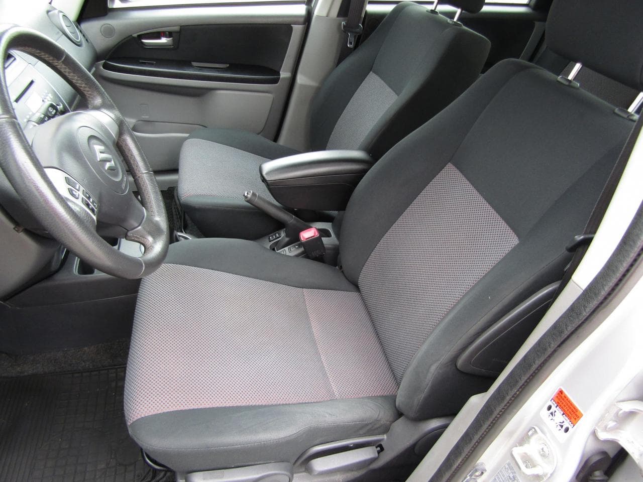 2007 Suzuki SX4 - 11