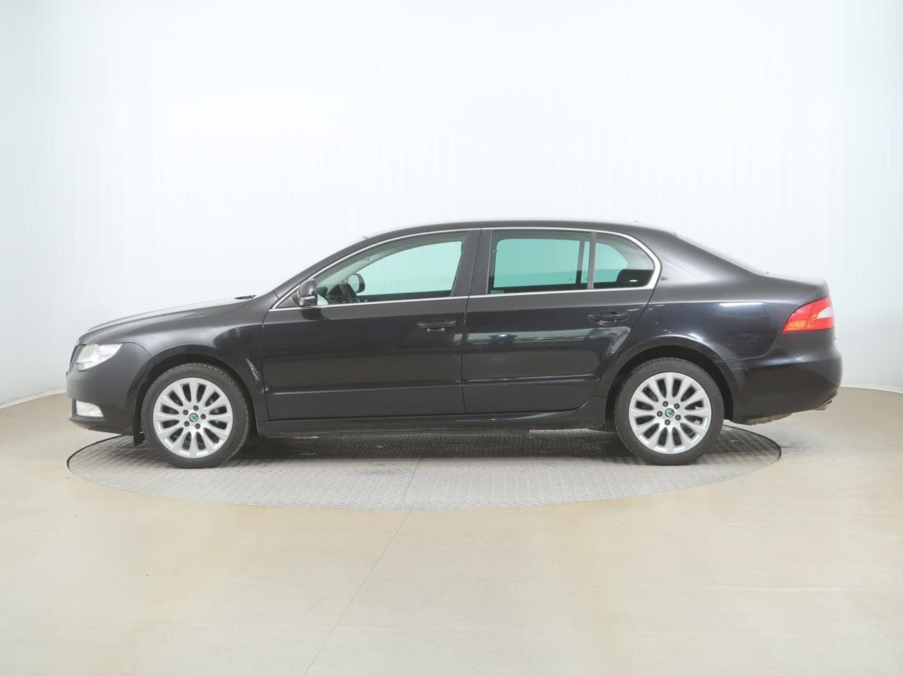 2012 Škoda SUPERB - 4