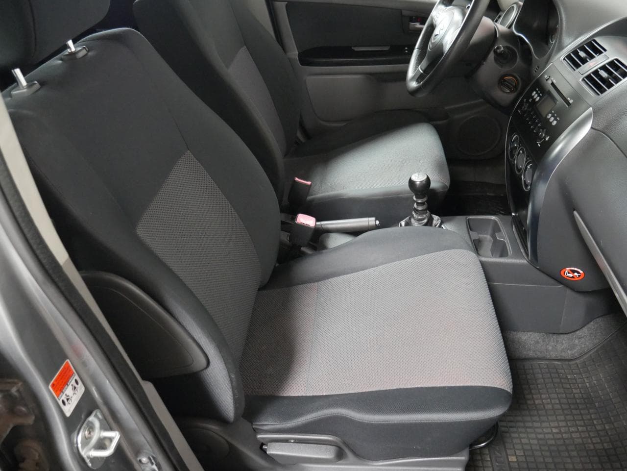 2006 Suzuki SX4 - 12
