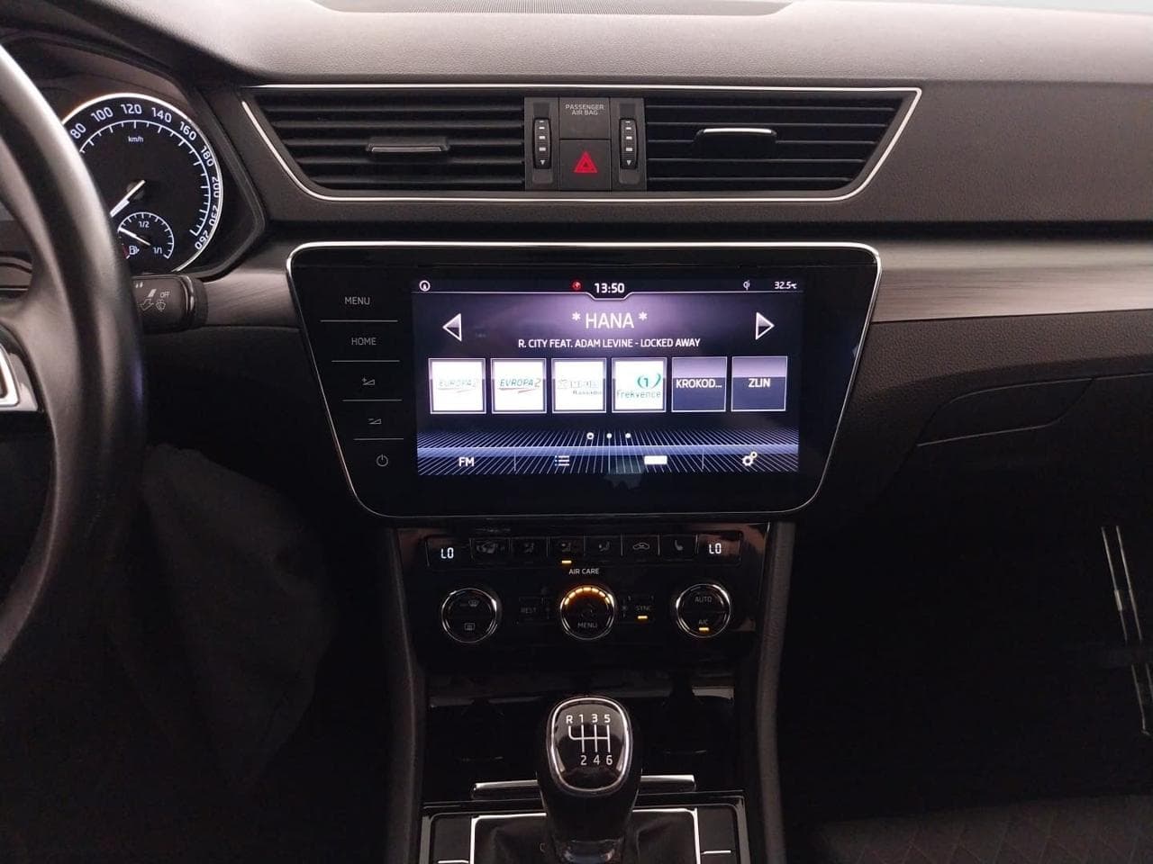 2017 Škoda SUPERB - 18