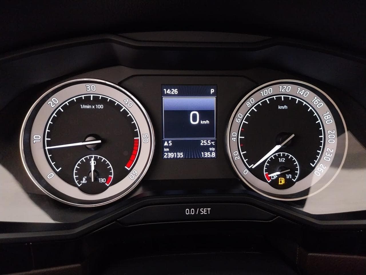 2016 Škoda SUPERB - 17