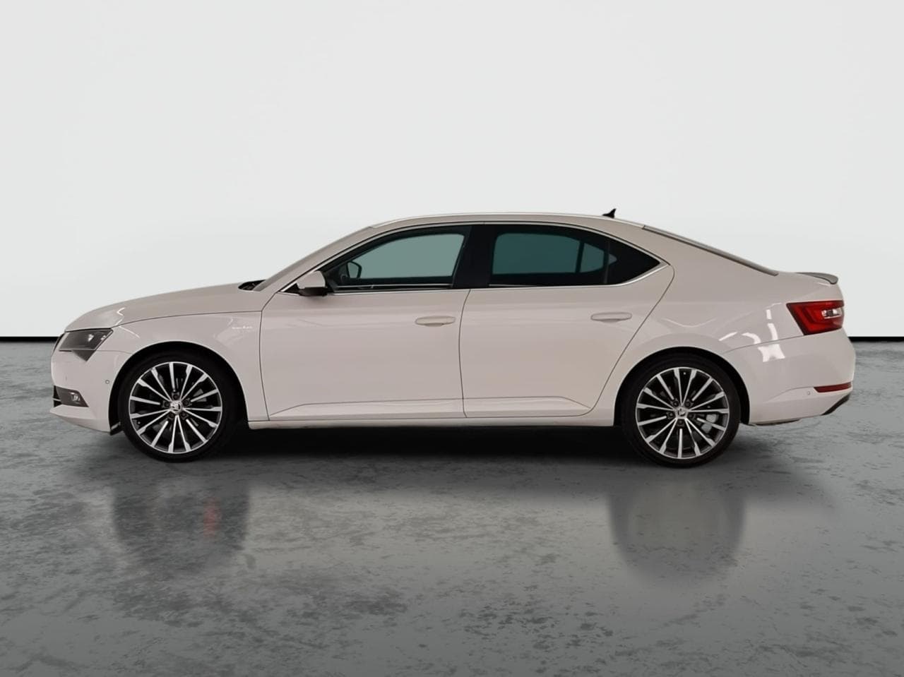 2016 Škoda SUPERB - 4