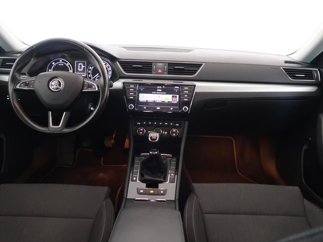 2017 Škoda SUPERB - 10