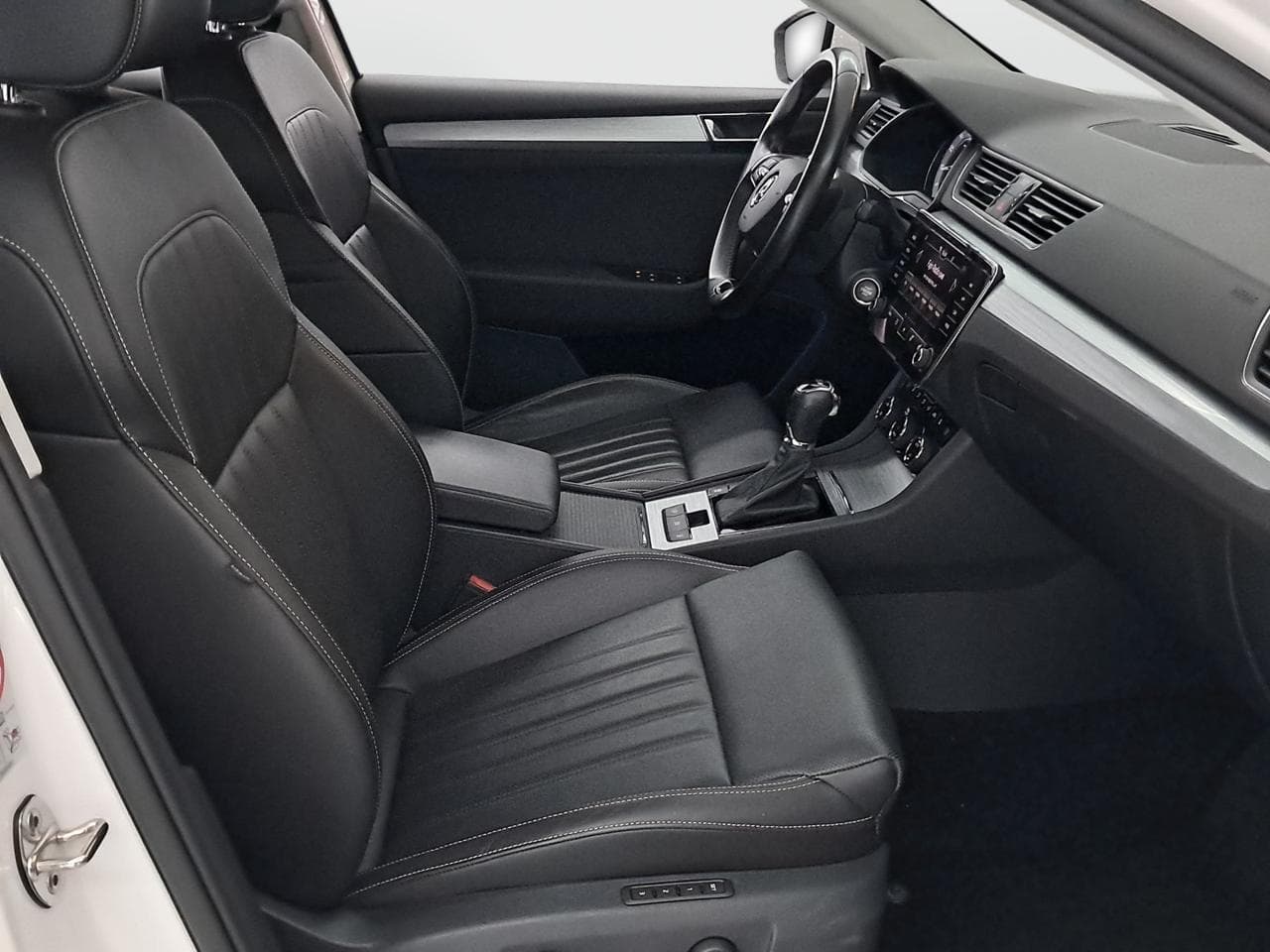 2021 Škoda SUPERB - 12