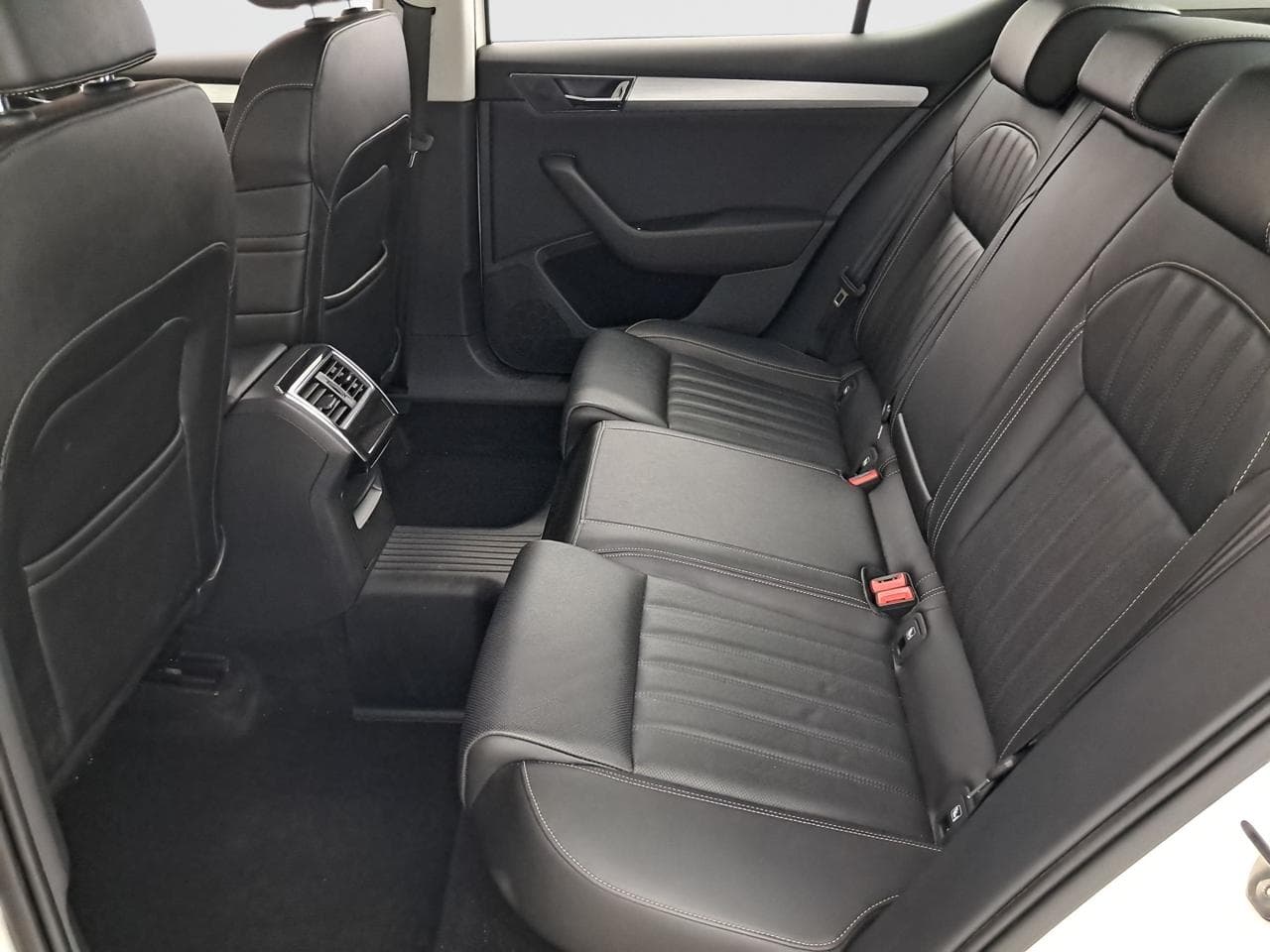 2021 Škoda SUPERB - 15