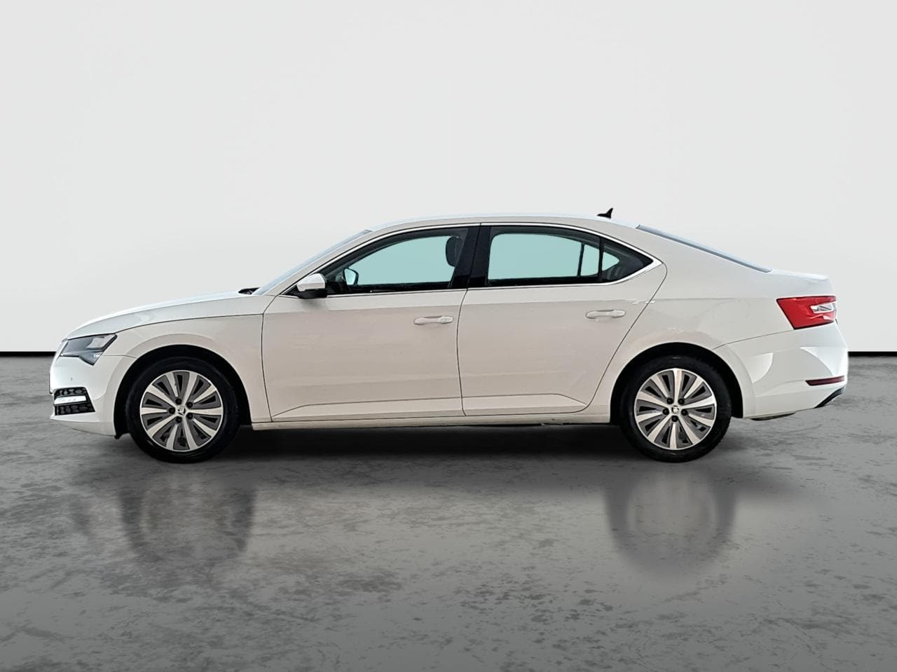 2021 Škoda SUPERB - 4