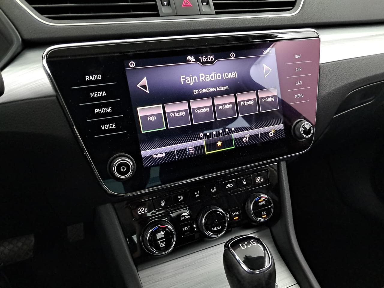 2021 Škoda SUPERB - 18